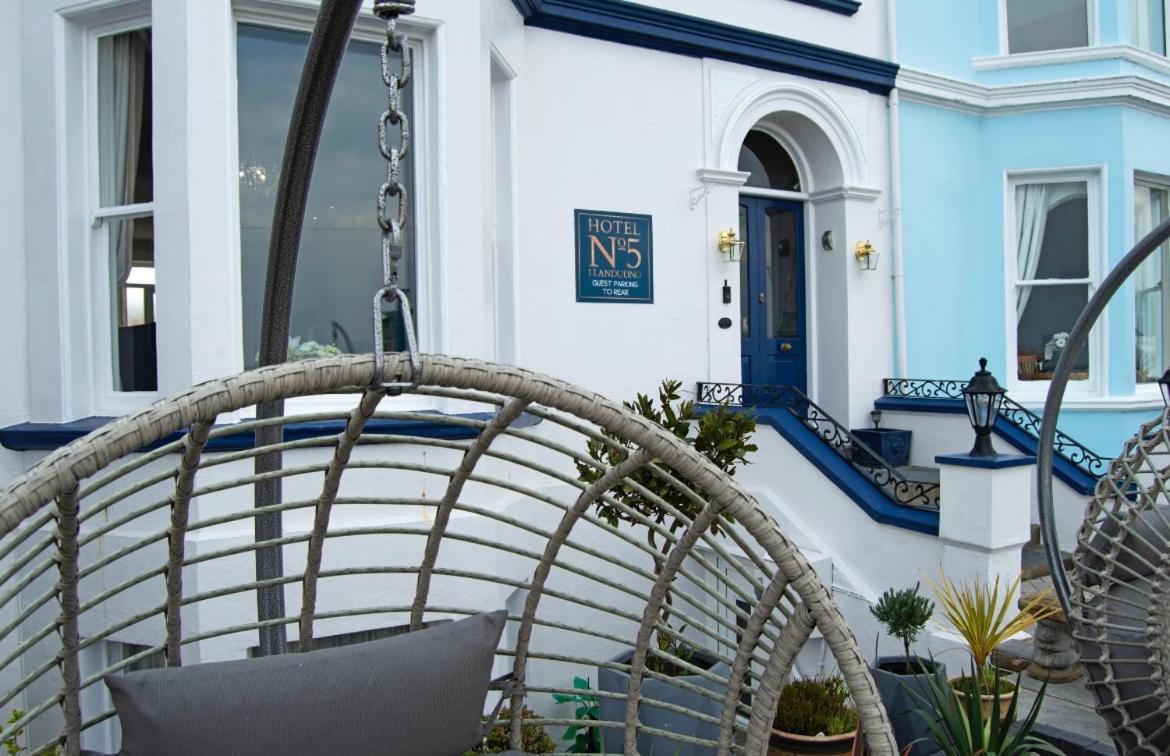 Hotel No5, Beachfront With Free Private Car Park Llandudno Exterior photo